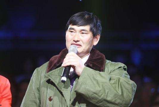 大衣哥的最新爆料,娱乐圈背后的惊人真相  第1张